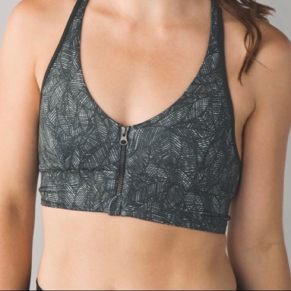 Lululemon Athletica CoolToStreet zip front bra sz4 - Picture 2 of 10